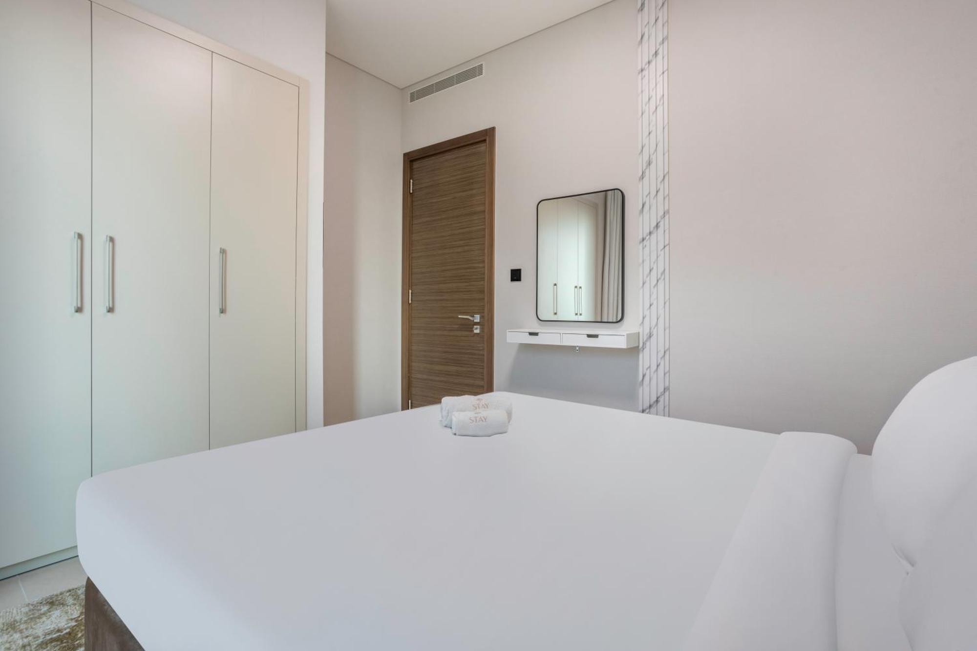 Stay By Latinem Luxury 1Br Plus Study Holiday Home Cv A2712 Near Downtown Dubai Buitenkant foto